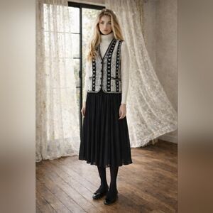 Vintage 90s 100% Wool Nordic Folk Vest (Size L)